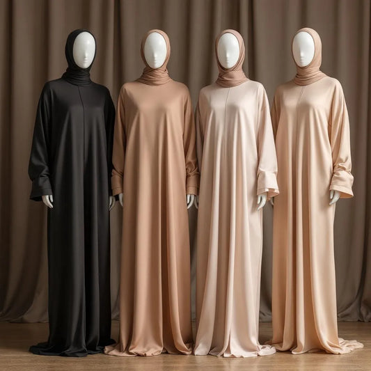 Abayas abordables couleurs neutres de la collection Ijaba en soie de Médine et satin premium.